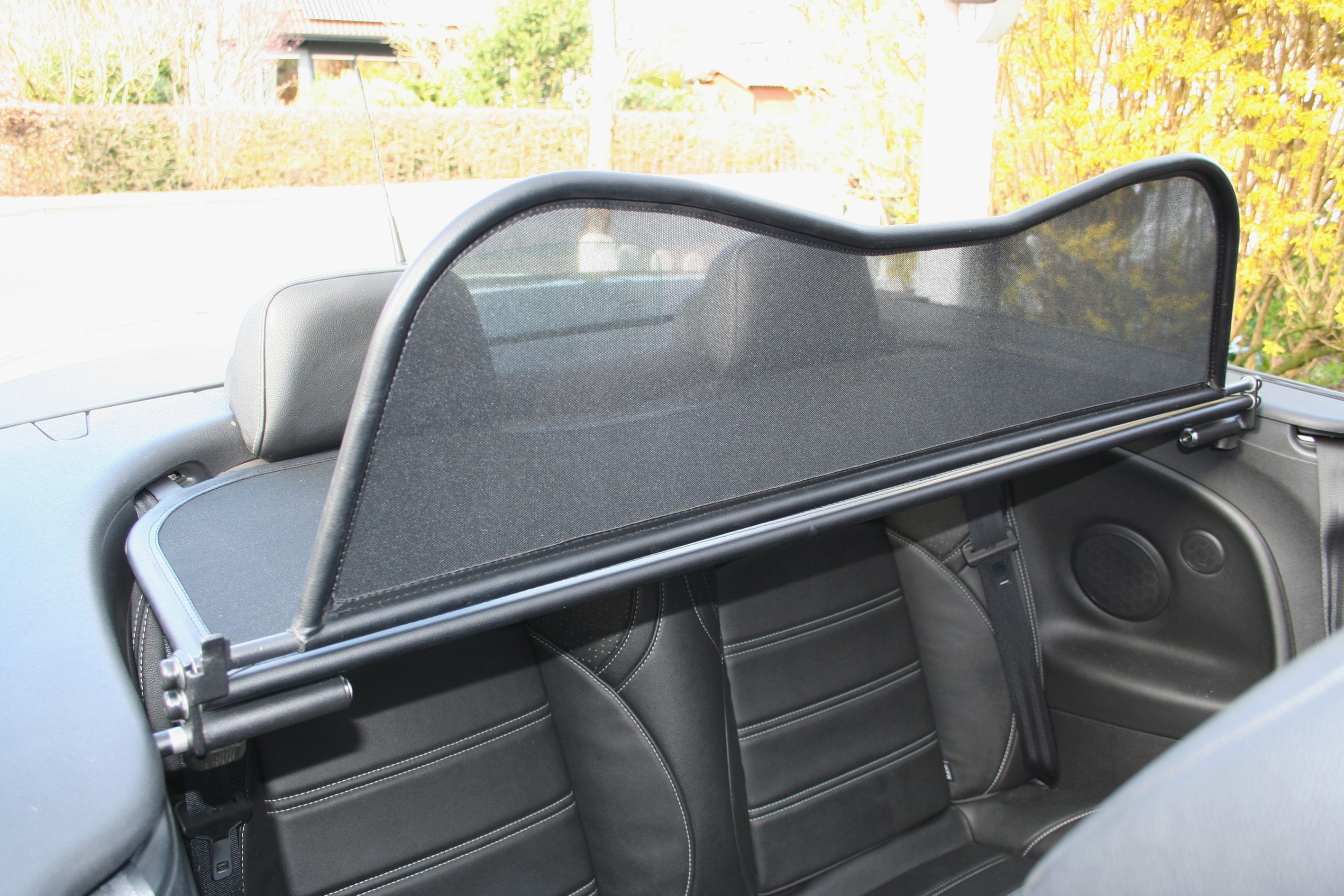 AIRAX Windschott für Renault Megane CC III mit Schnellverschluss 