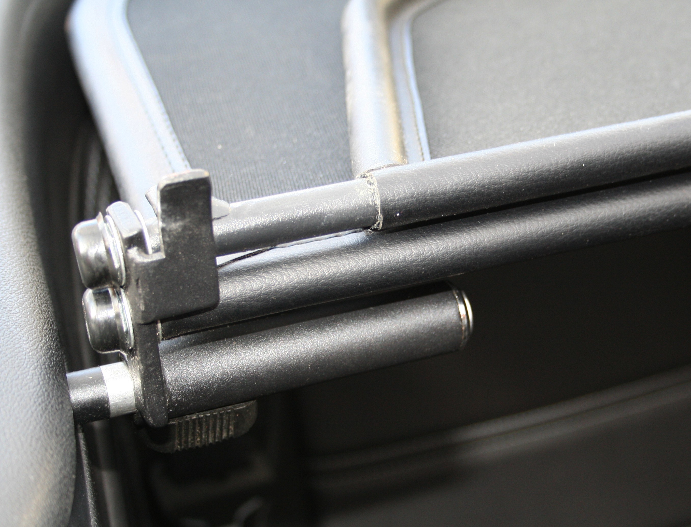 AIRAX Windschott für Renault Megane CC III mit Schnellverschluss 