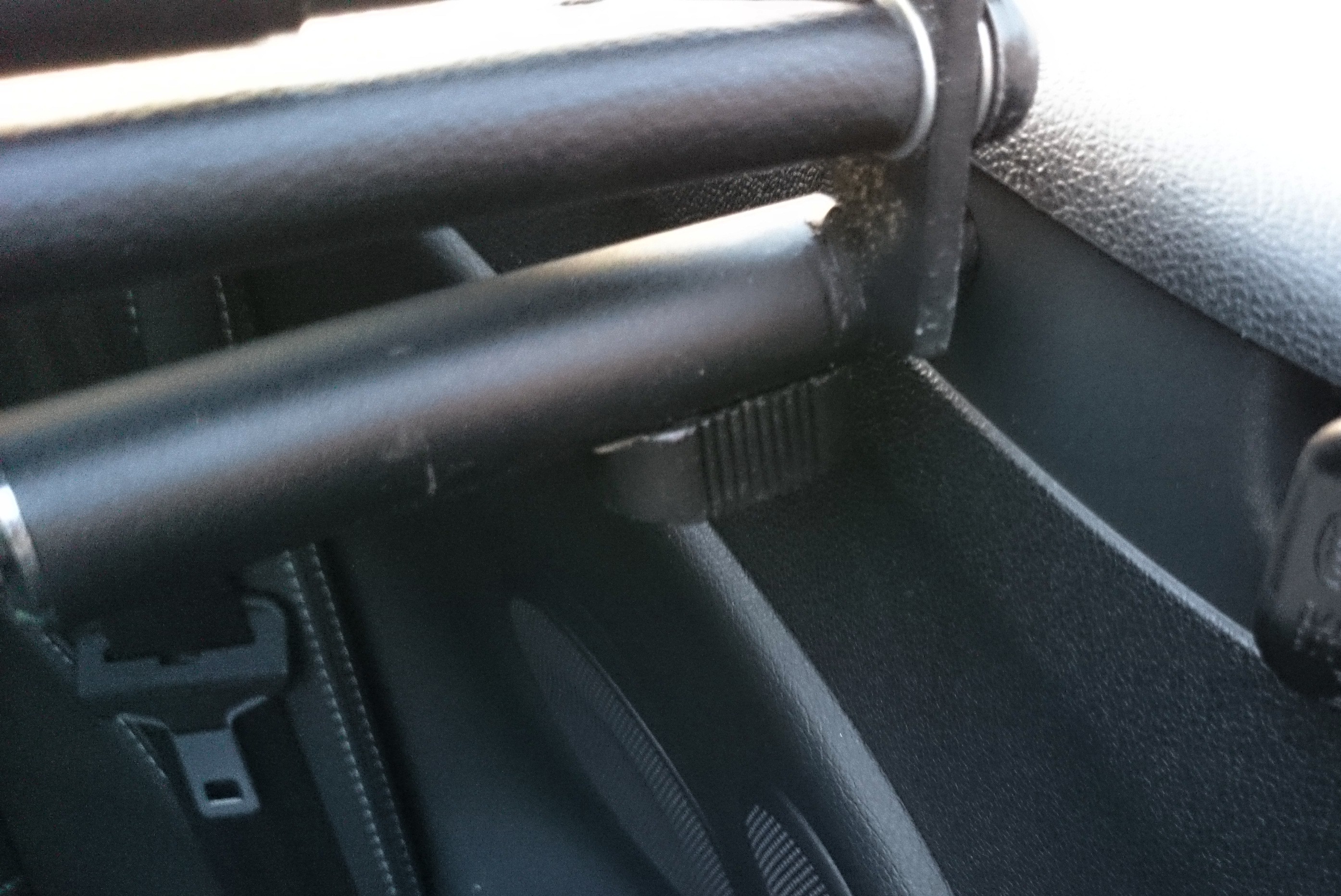 AIRAX Windschott für Renault Megane CC III mit Schnellverschluss 