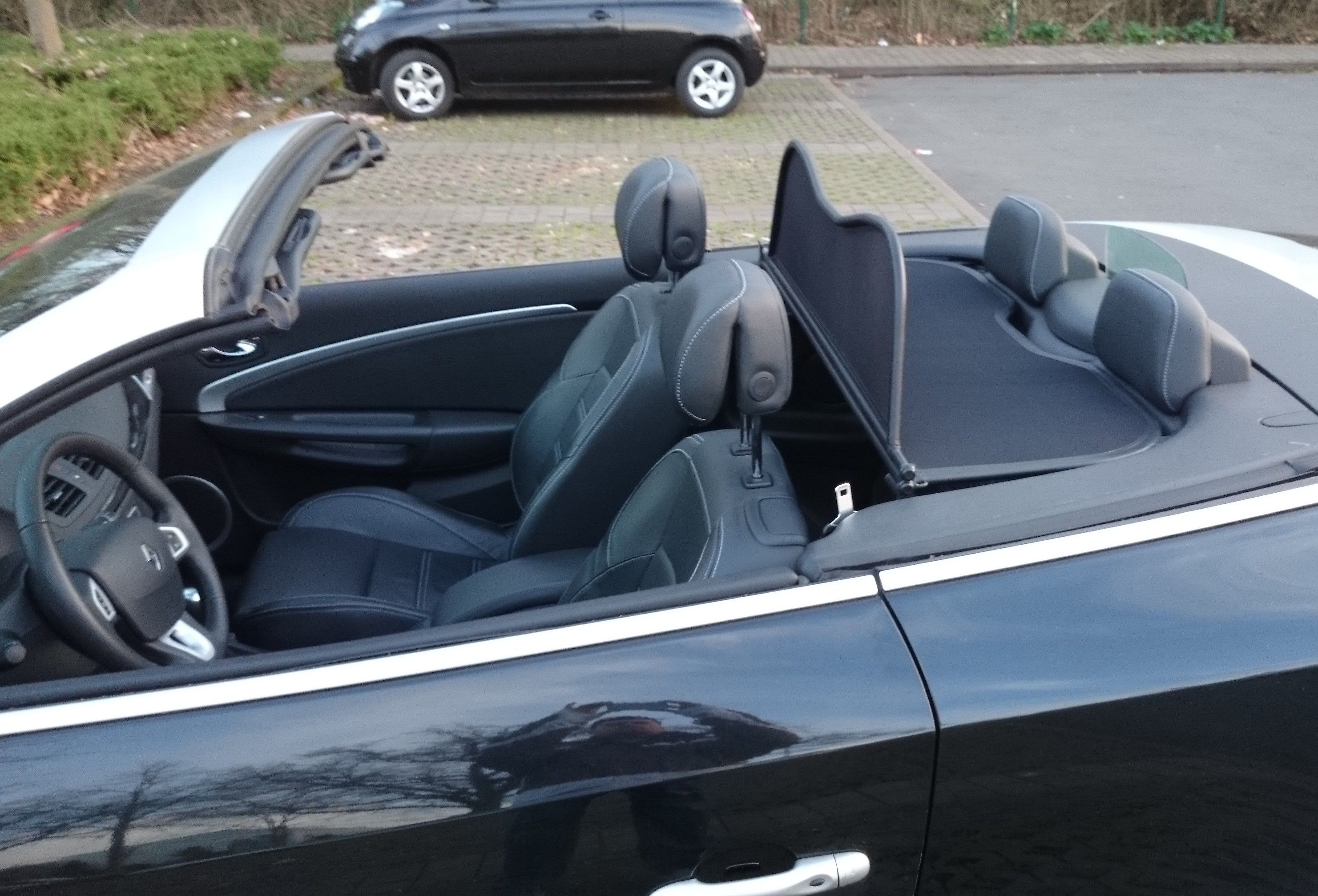 AIRAX Windschott für Renault Megane CC III mit Schnellverschluss 