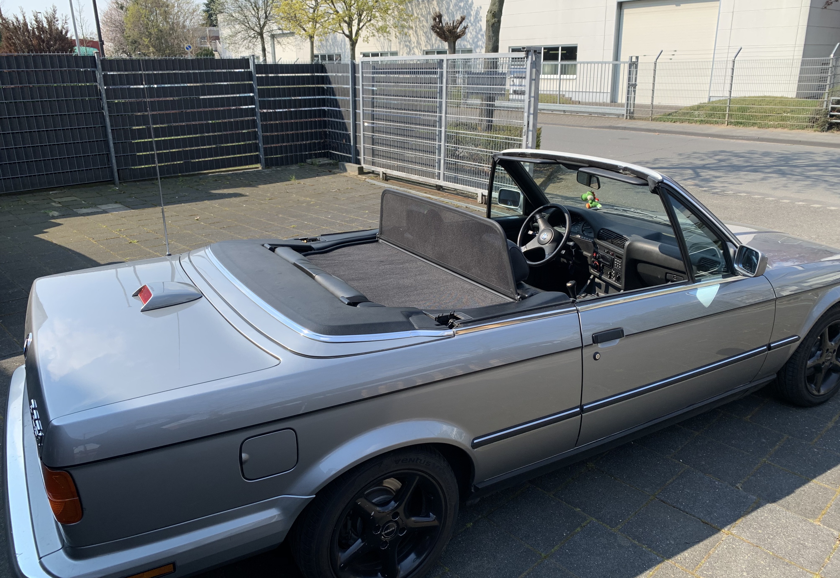 AIRAX Windschott für BMW E30 mit Schnellverschluss