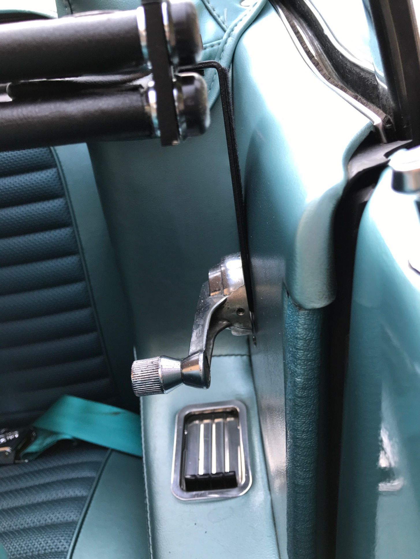 Déflecteur d'air AIRAX pour Ford Mustang I série 1,2,3