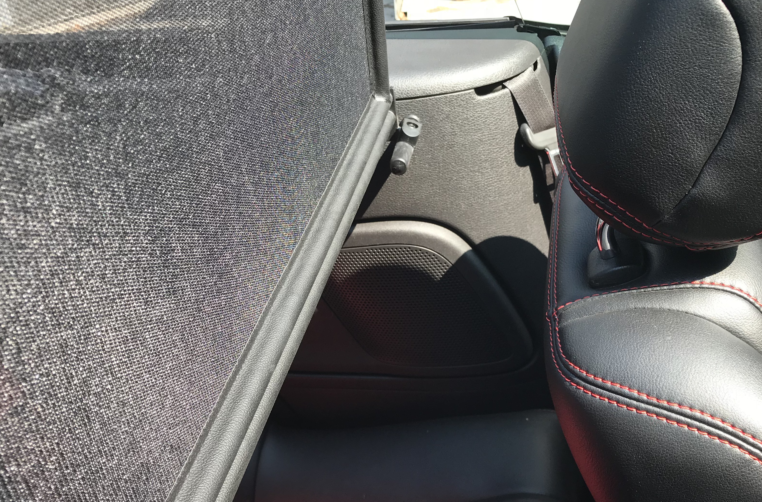 AIRAX Windschott für Ford Mustang V mit Schnellverschluss  mit Tasche