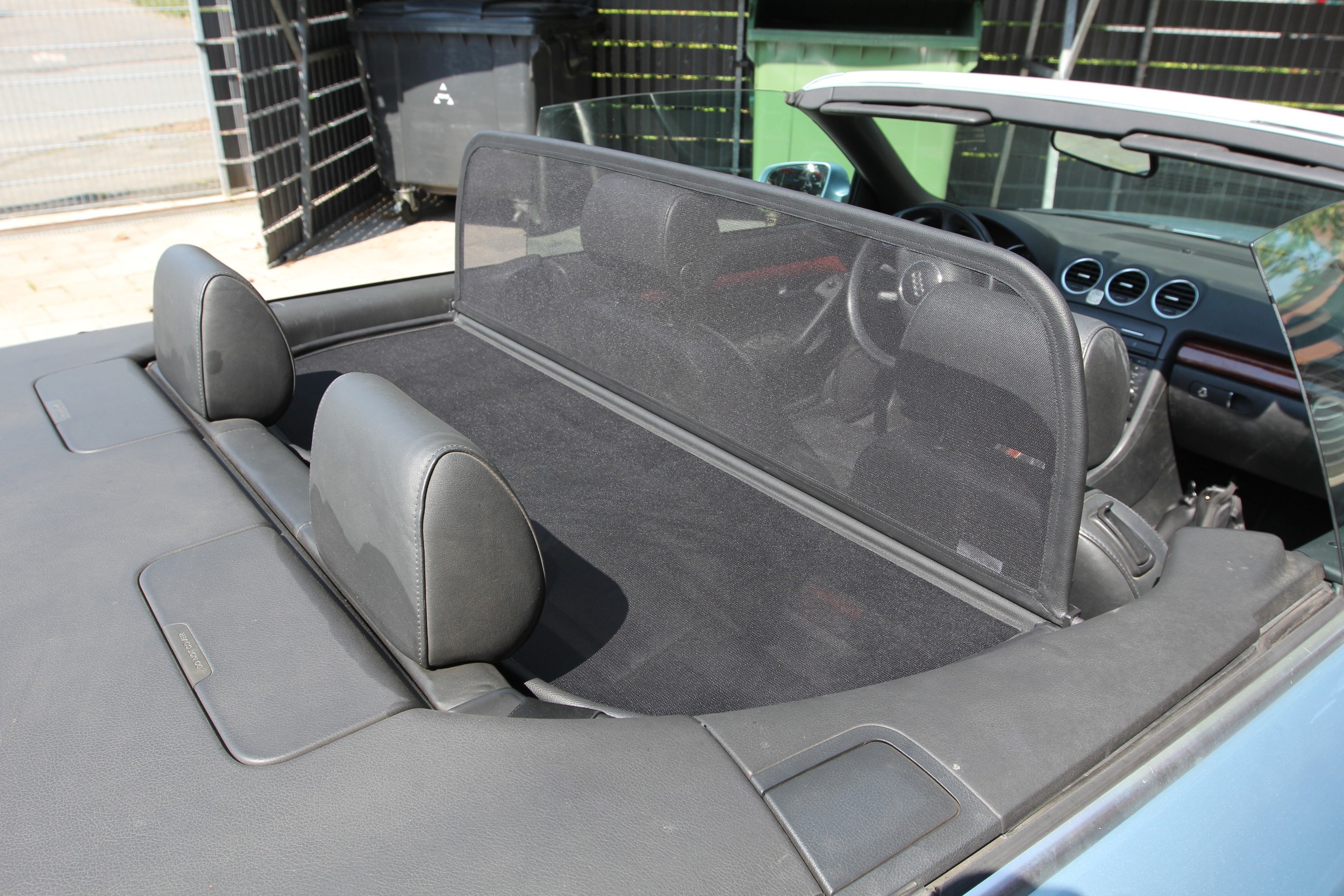 AIRAX Windschott für Audi A4 mit Tasche