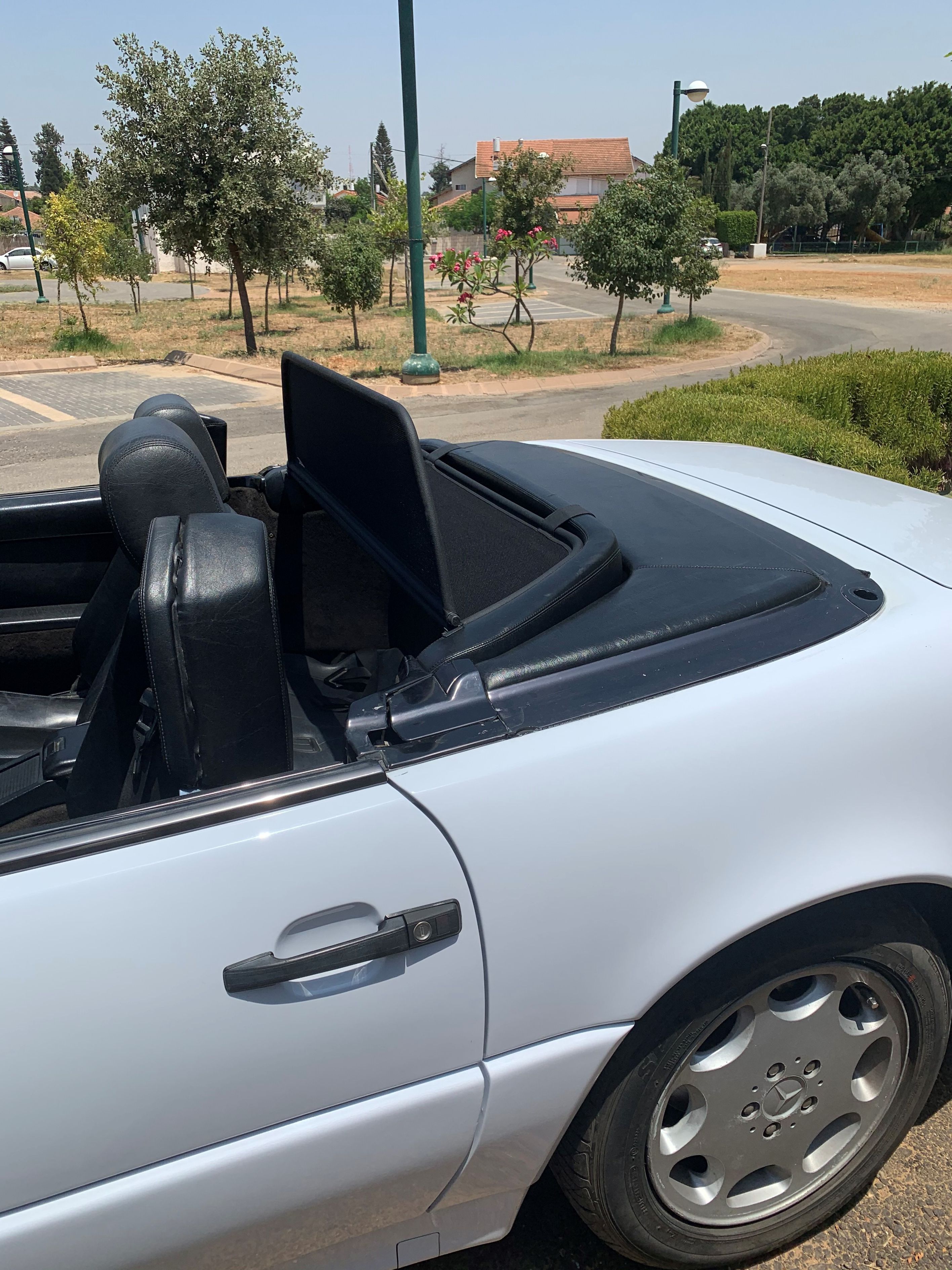 Airax wind deflector suitable for Mercedes SL R129