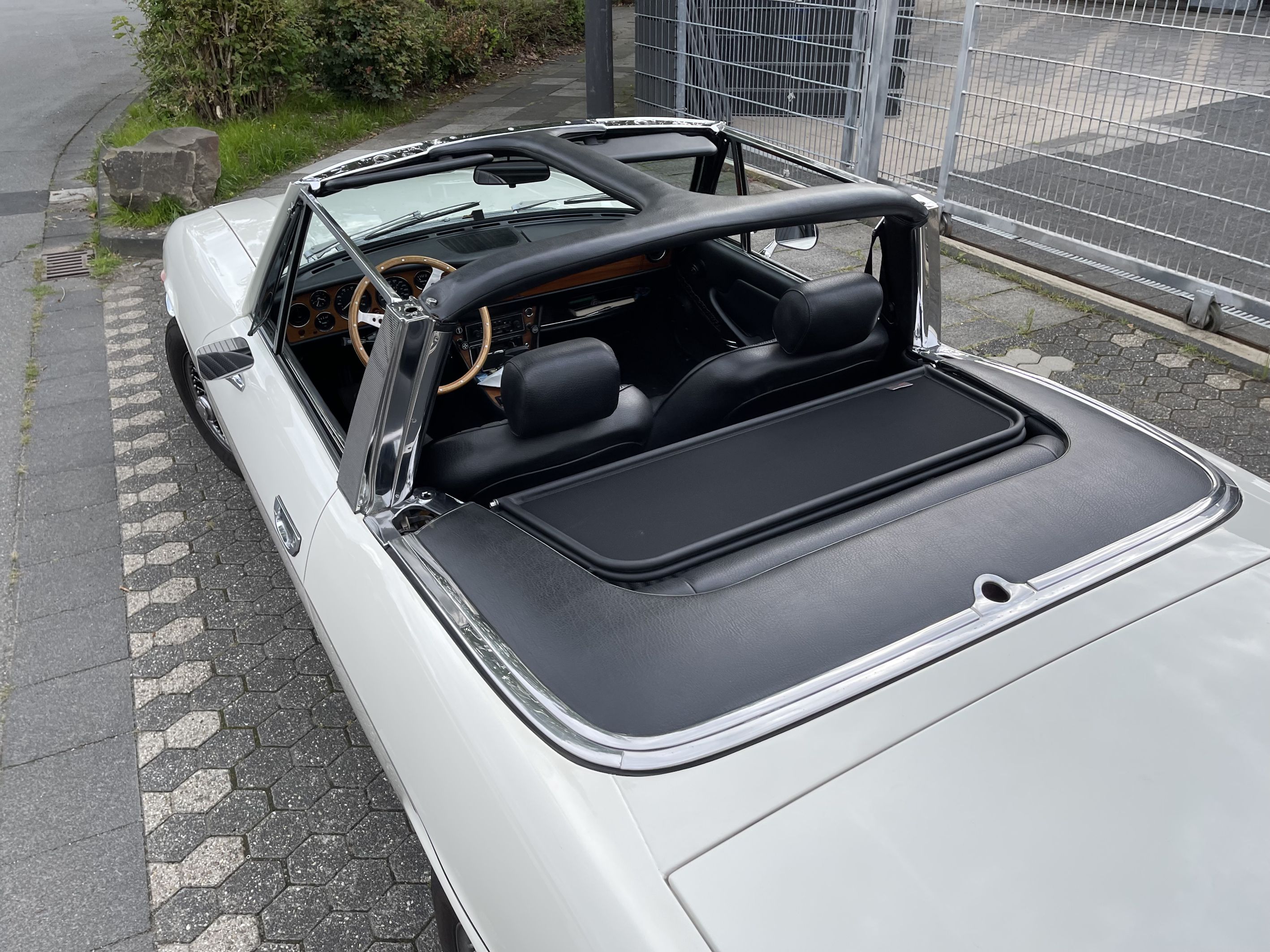 AIRAX Windschott für Triumph Stag mit Tasche