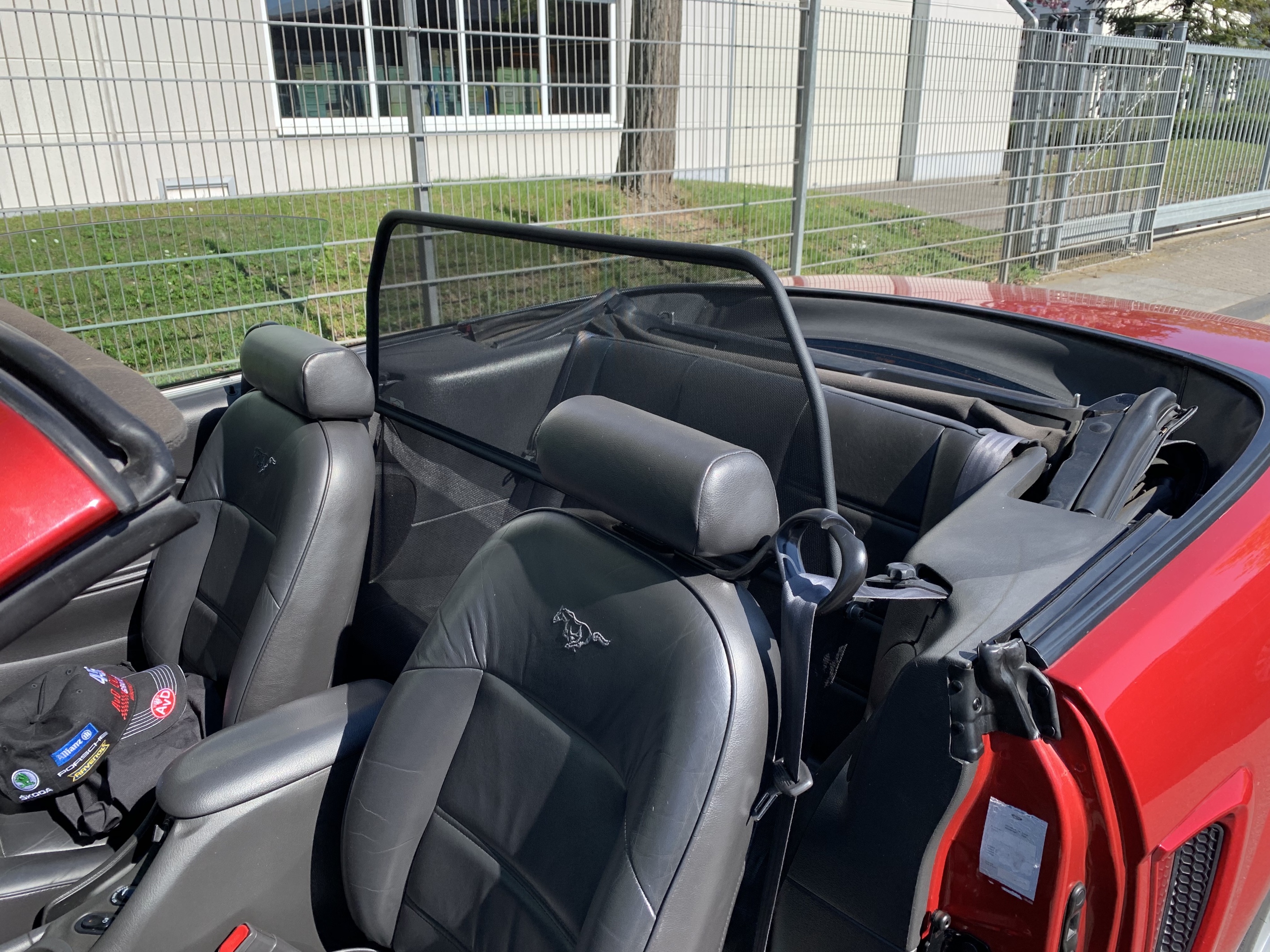 Airax Vindavvisare lämplig för Ford Mustang IV Cabrio  