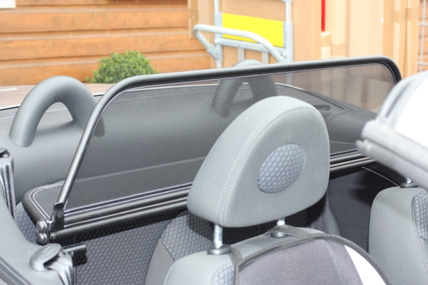 Wind deflector suitable for Nissan Micra CC