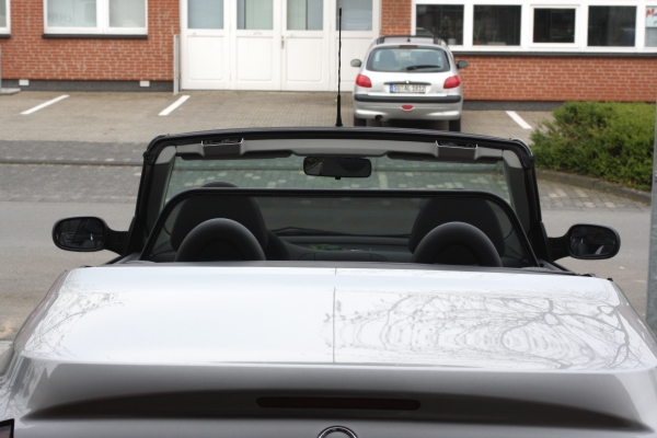 Wind deflector suitable for Nissan Micra CC