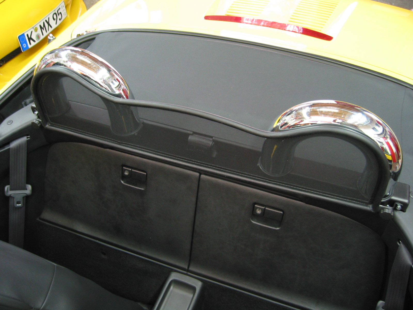 Wind deflector suitable for Toyota MR2 W3