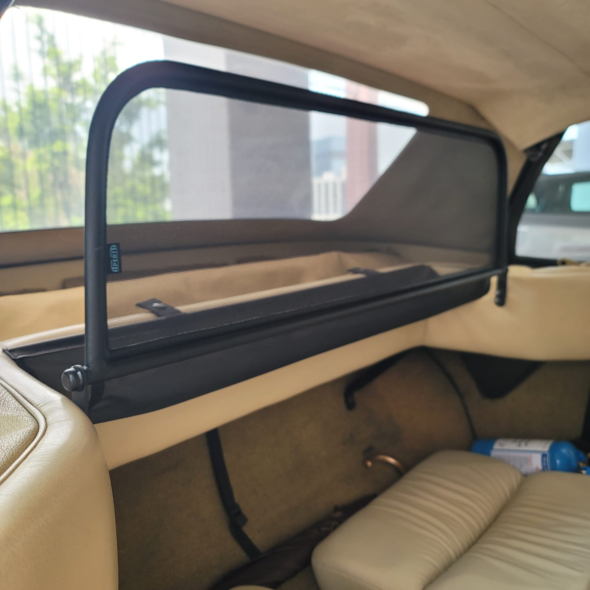 Wind deflector suitable for Maserati Bi Turbo Spider