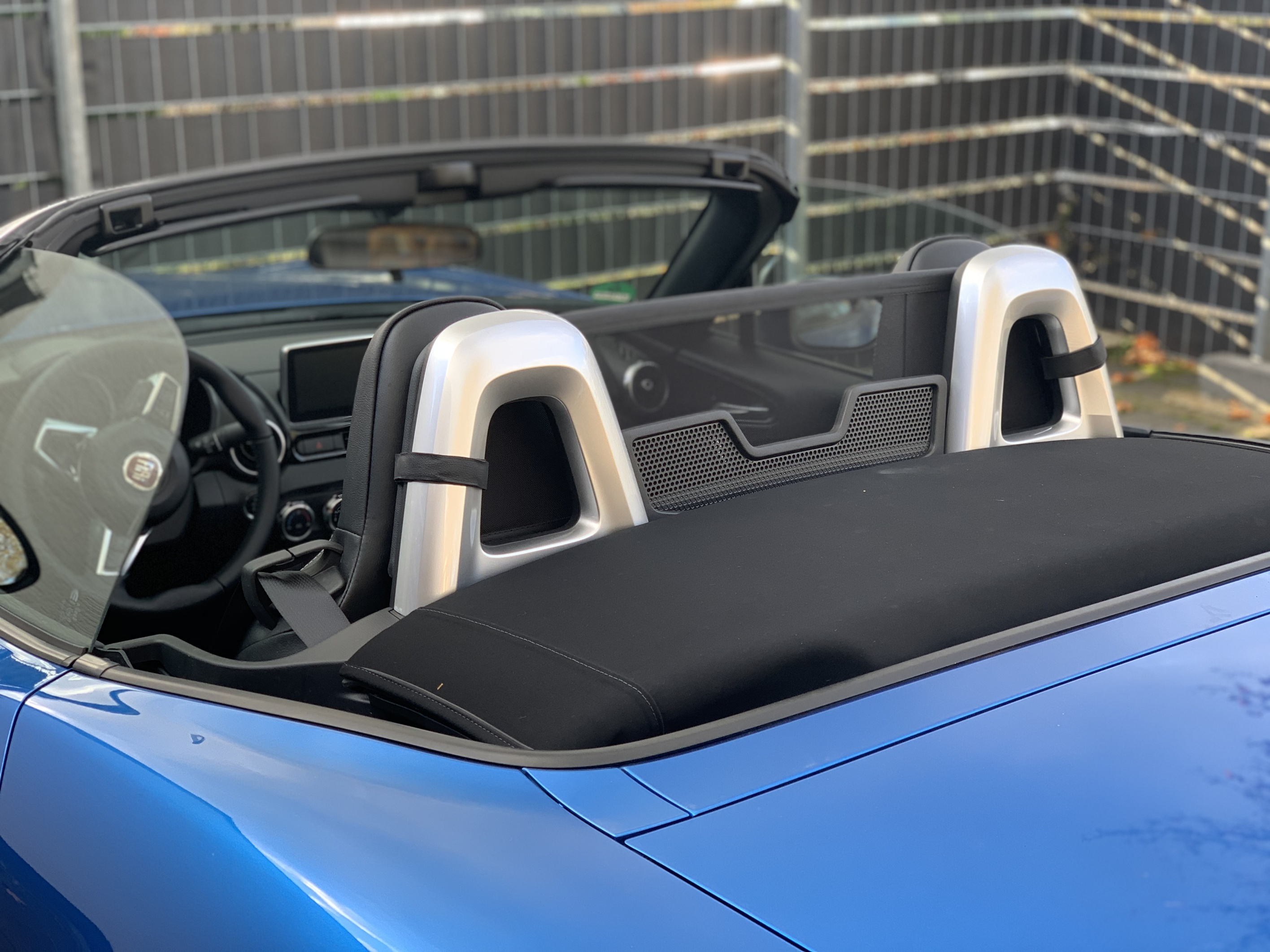 Airax pare-vent convient à Fiat 124 Spider Roadster  