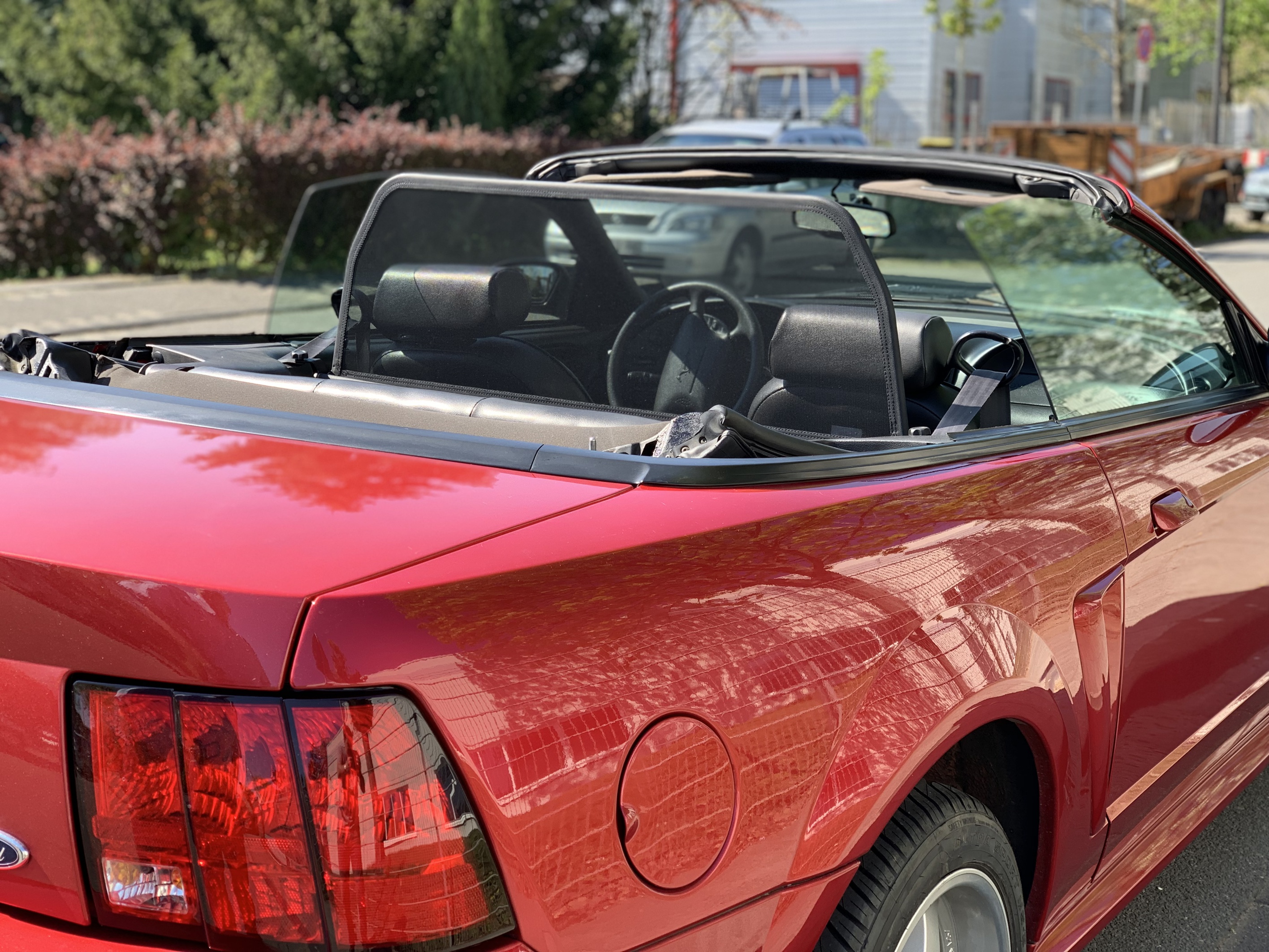 Airax wind deflector suitable for Ford Mustang IV Cabrio  