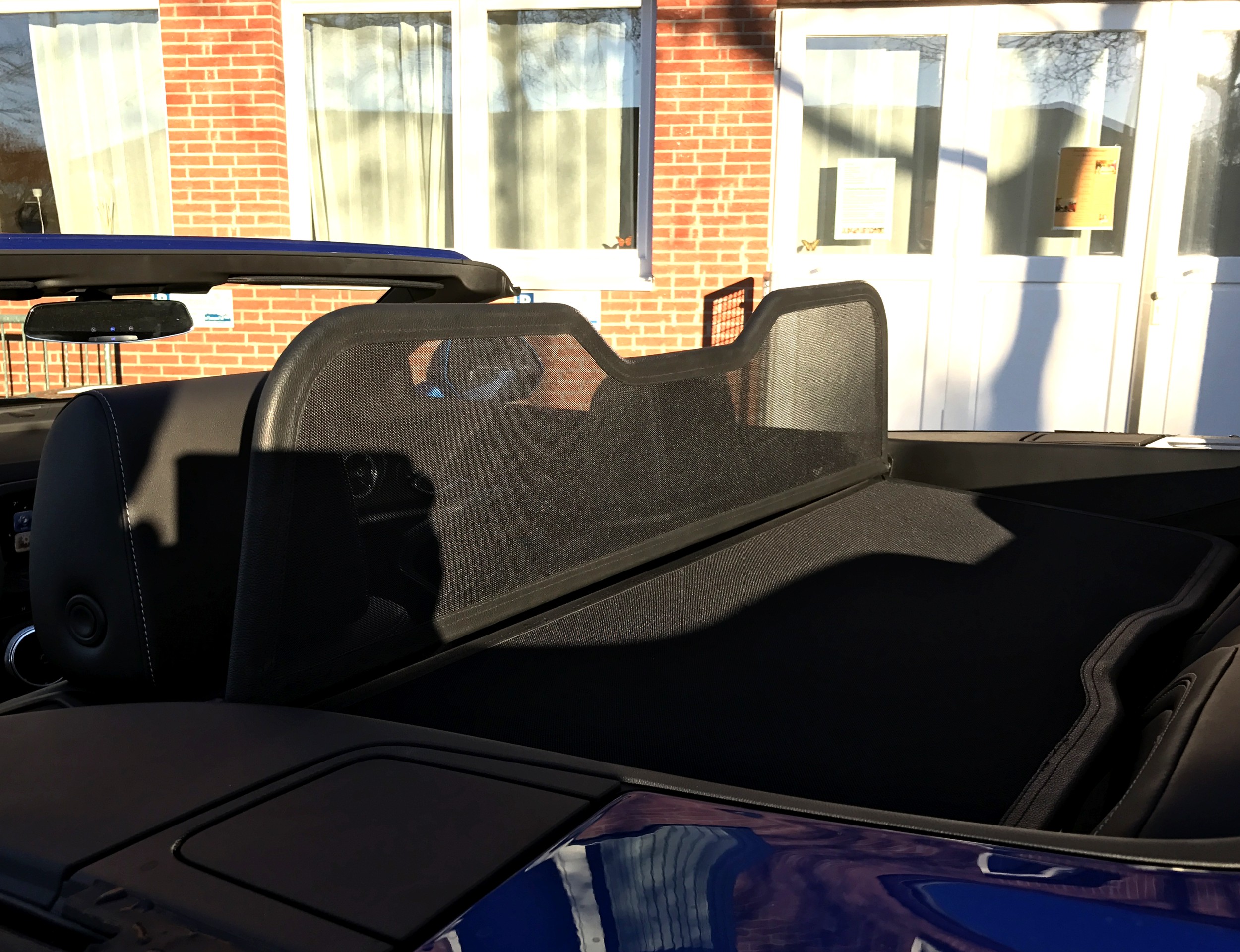 Airax wind deflector suitable for Holden GM Chevrolet Camaro Gen.6 Cabrio  