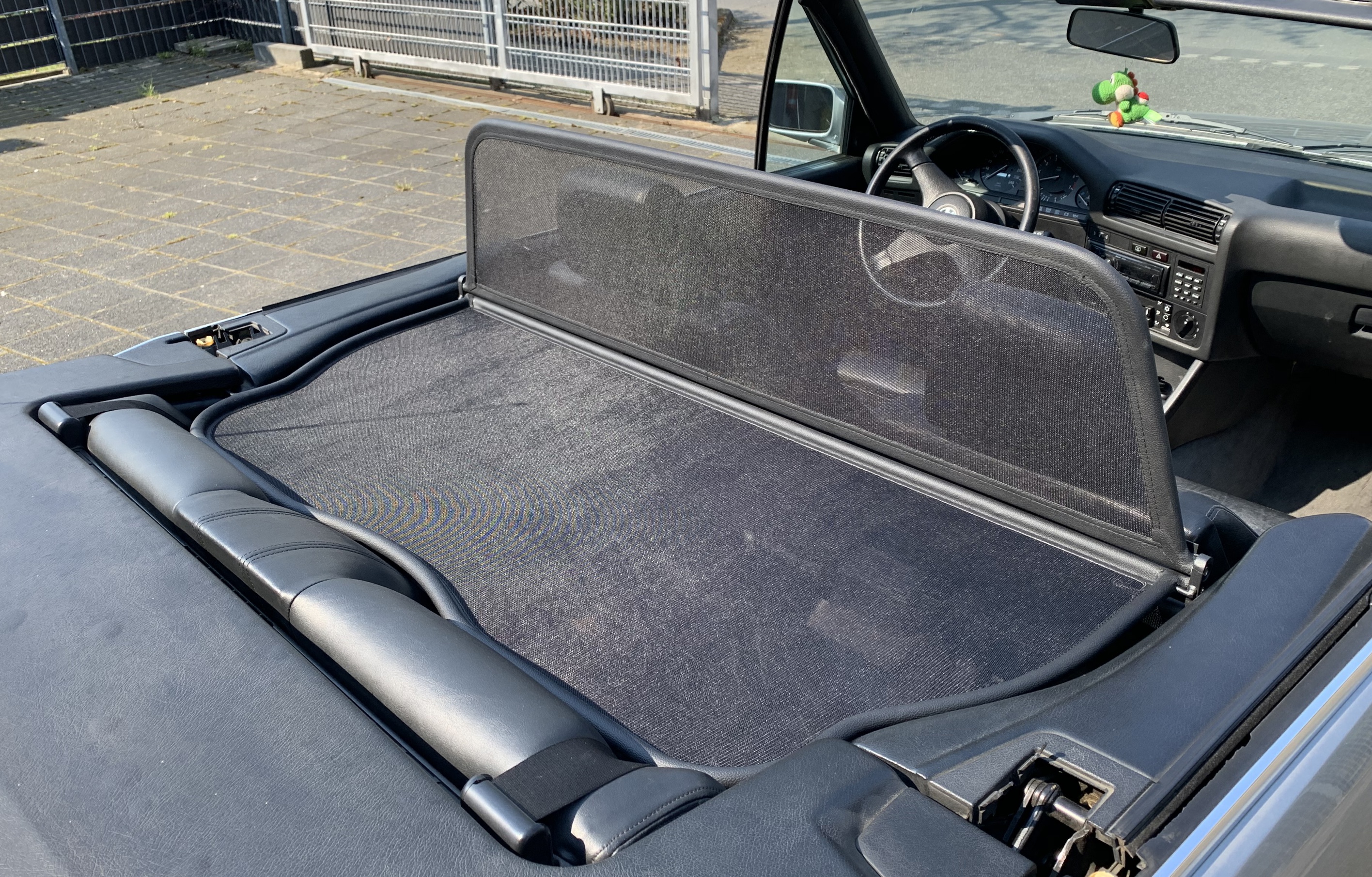 AIRAX Windschott für BMW E30 mit Schnellverschluss
