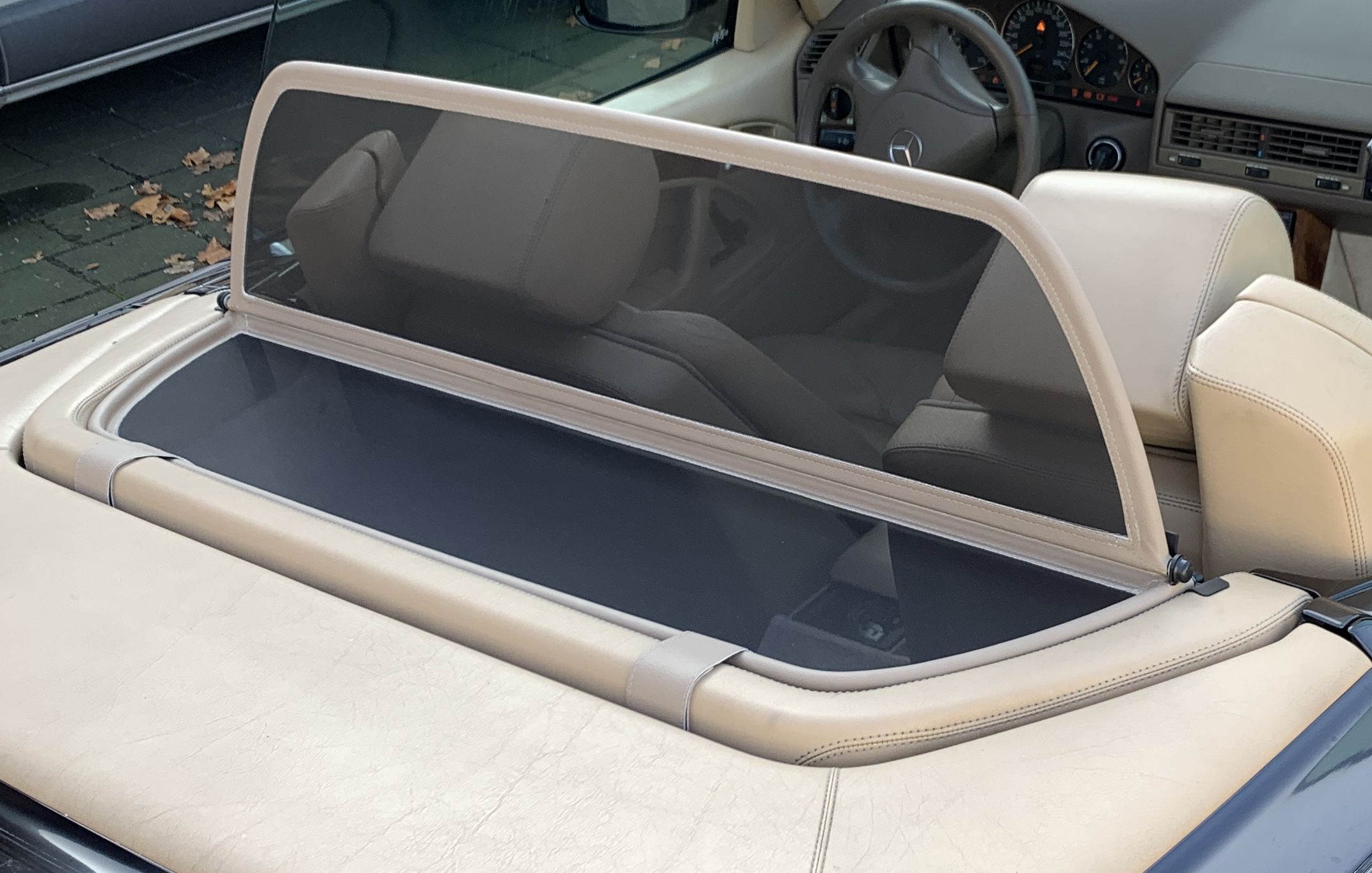 Airax wind deflector Hue tan suitable for Mercedes Benz SL R129 