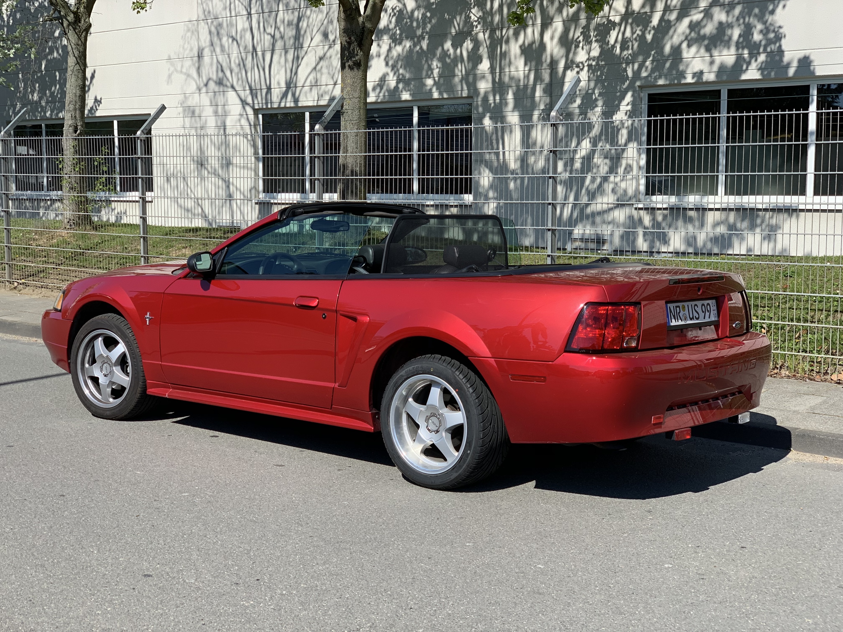 Airax Vindavvisare lämplig för Ford Mustang IV Cabrio  