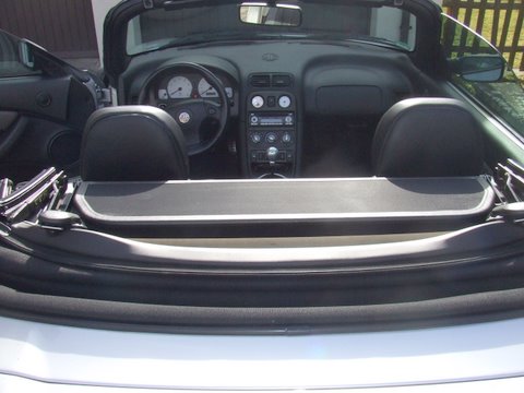 Airax wind deflector suitable for Rover MG - F & MG - TF 