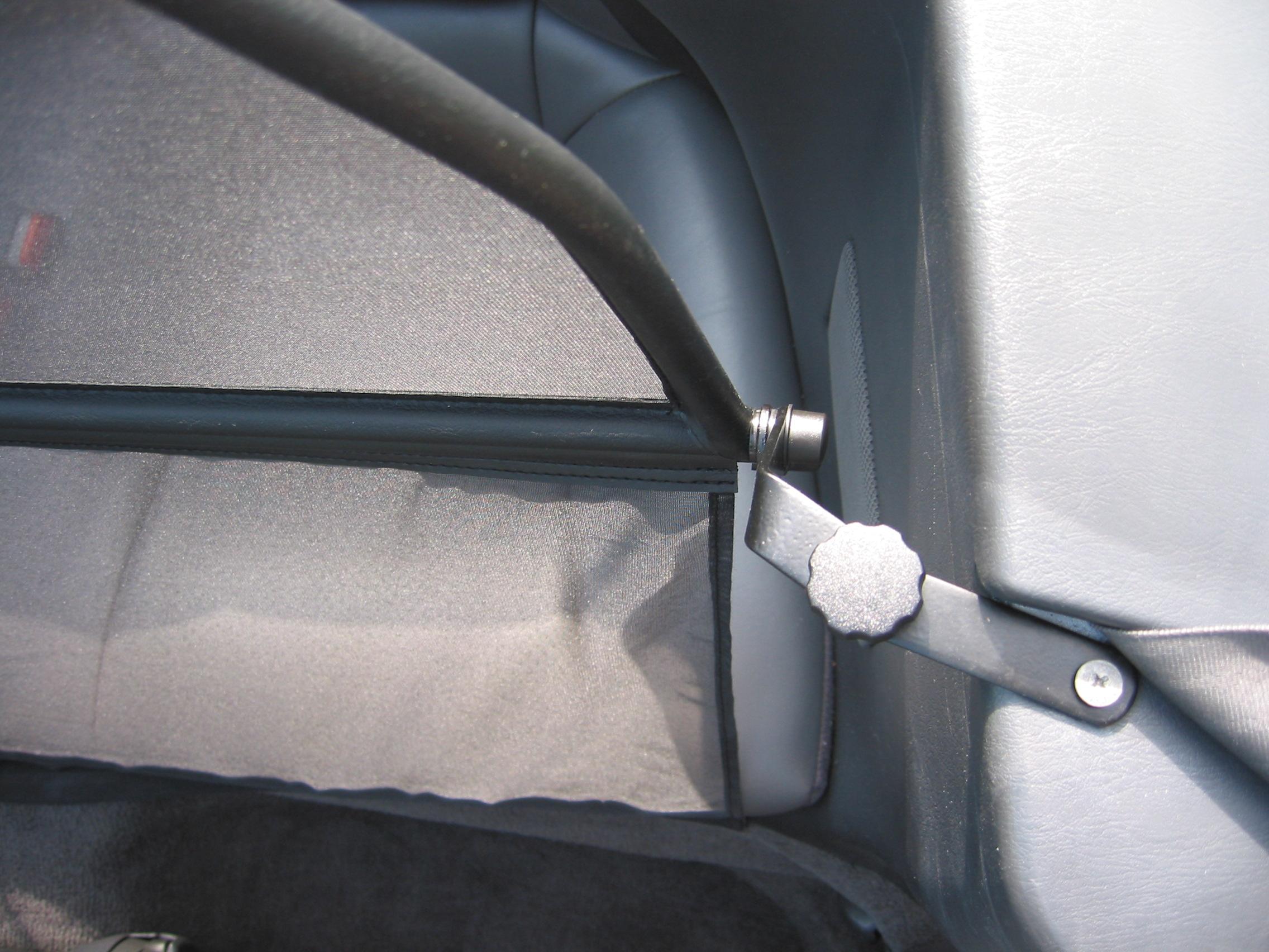 Wind deflector suitable for Toyota Celica T18